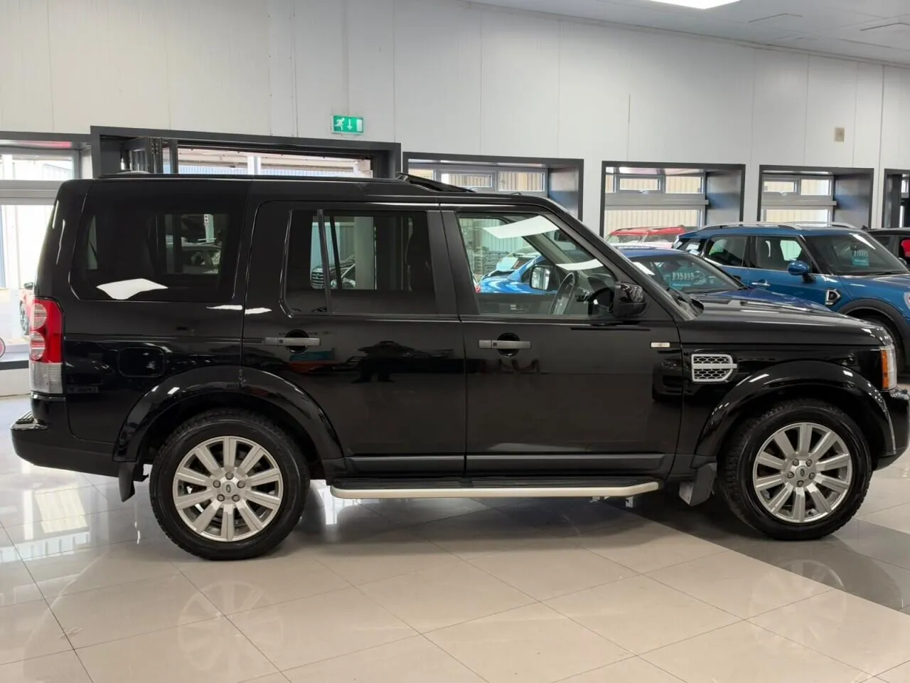 Land Rover Discovery 4 2012 photo 3