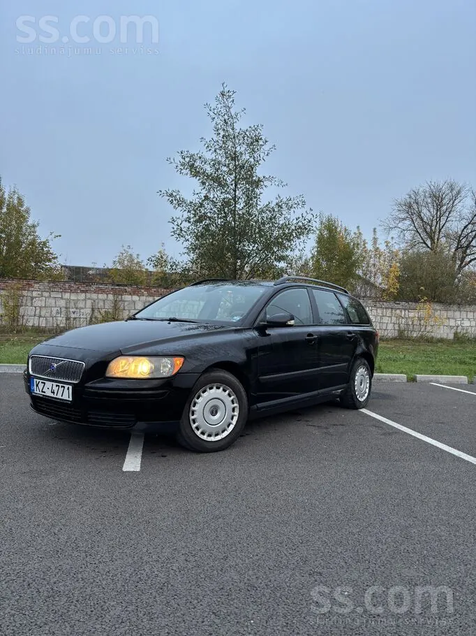 Volvo V50 2004 photo 2
