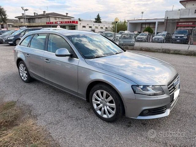 Audi A4 Avant 2010 photo 2