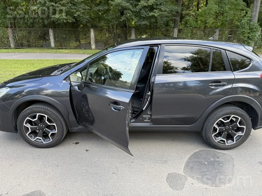Subaru Xv 2012 photo 3