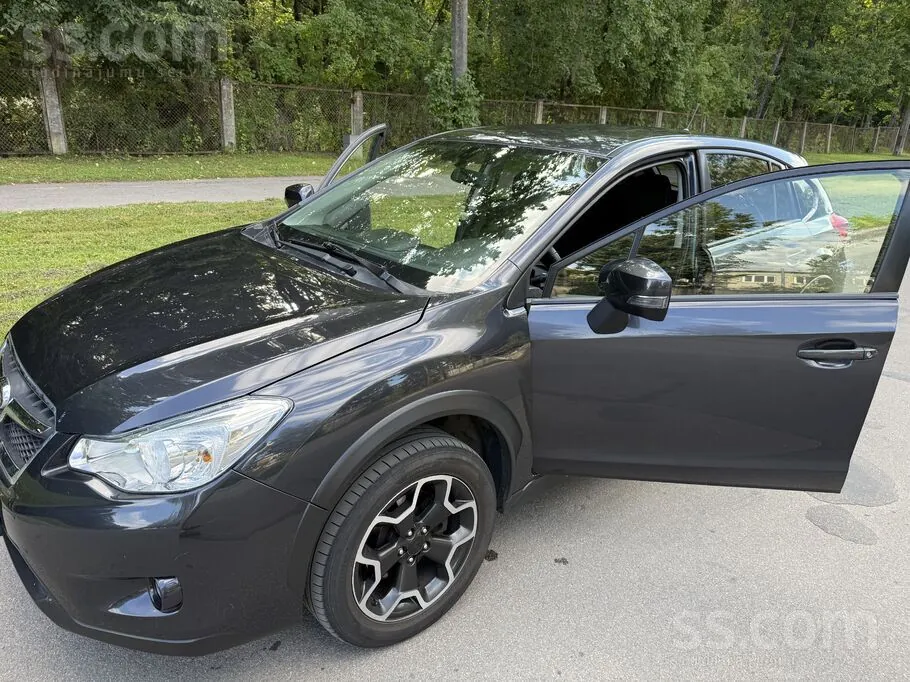 Subaru Xv 2012 photo 2