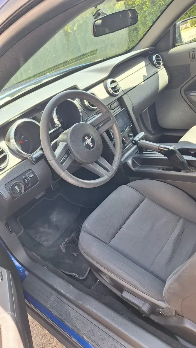 Ford Mustang 2005 photo 3