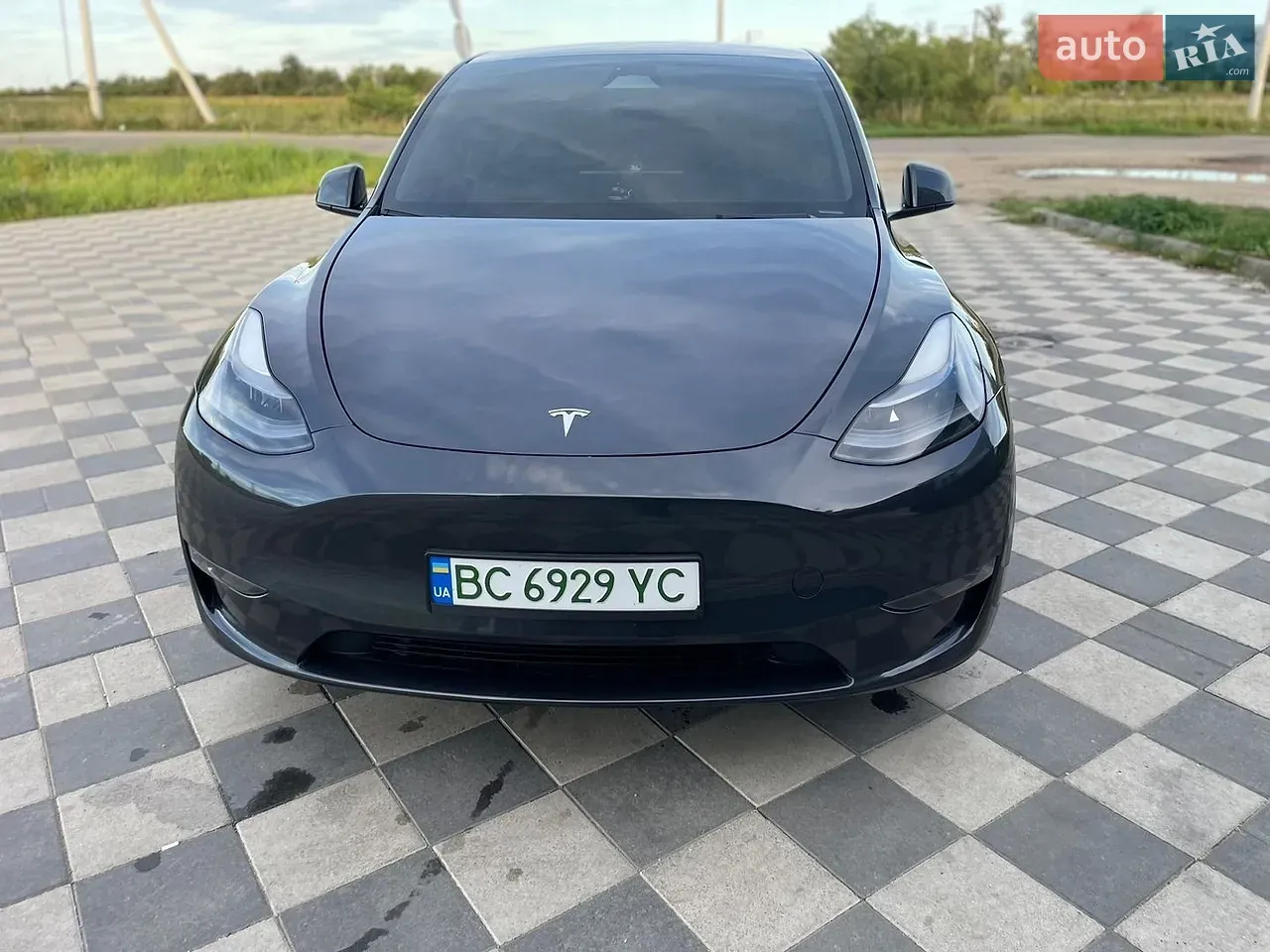 Tesla Model Y 2024 photo 4