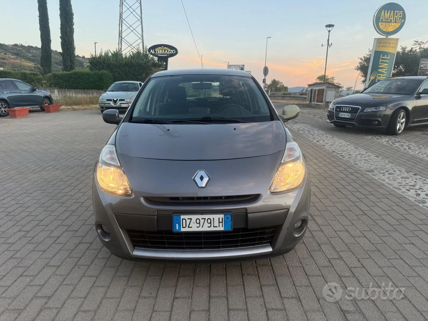 Renault Clio 2009 photo 2