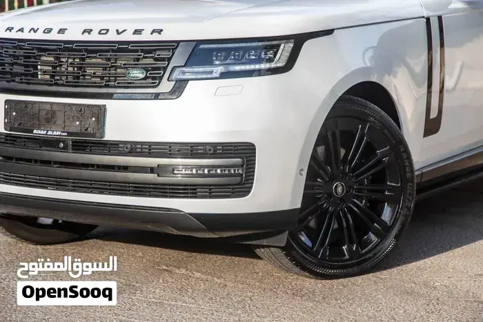 Land Rover Range Rover Vogue 2024 photo 2