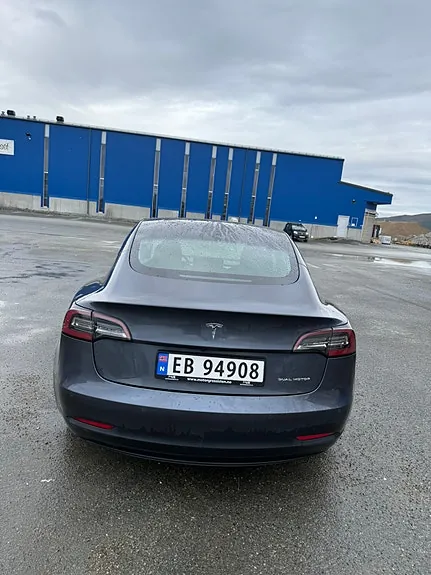 Tesla Model 3 2021 photo 5