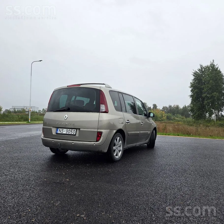 Renault Espace 2012 photo 2