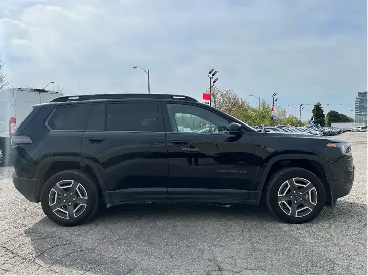 Jeep Cherokee 2026 photo 5