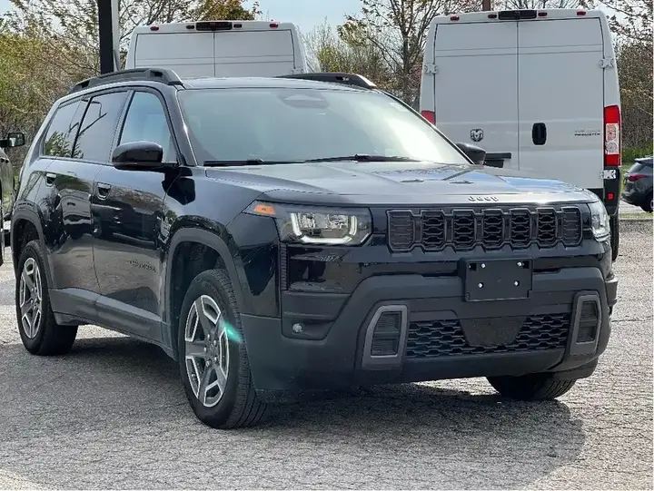 Jeep Cherokee 2026 photo 4