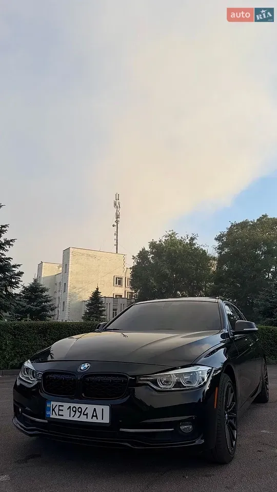 BMW 3 Series 2016 photo 3