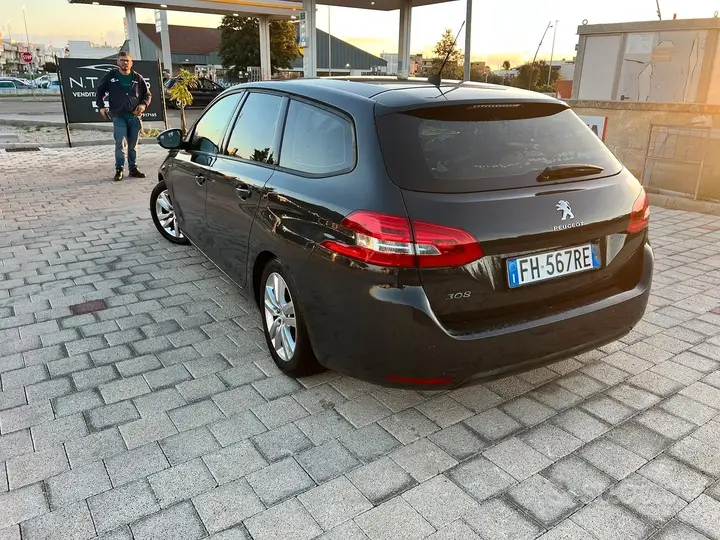 Peugeot 308 2017 photo 4