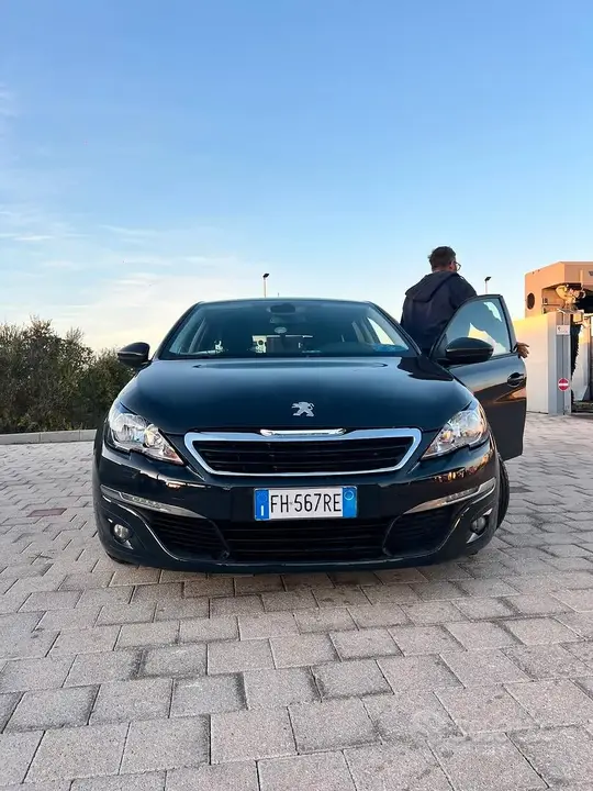 Peugeot 308 2017 photo 3