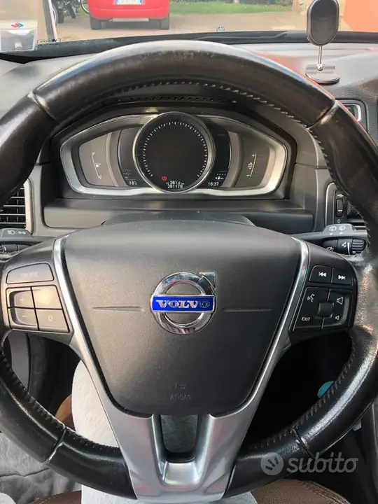 Volvo Xc70 2016 photo 2