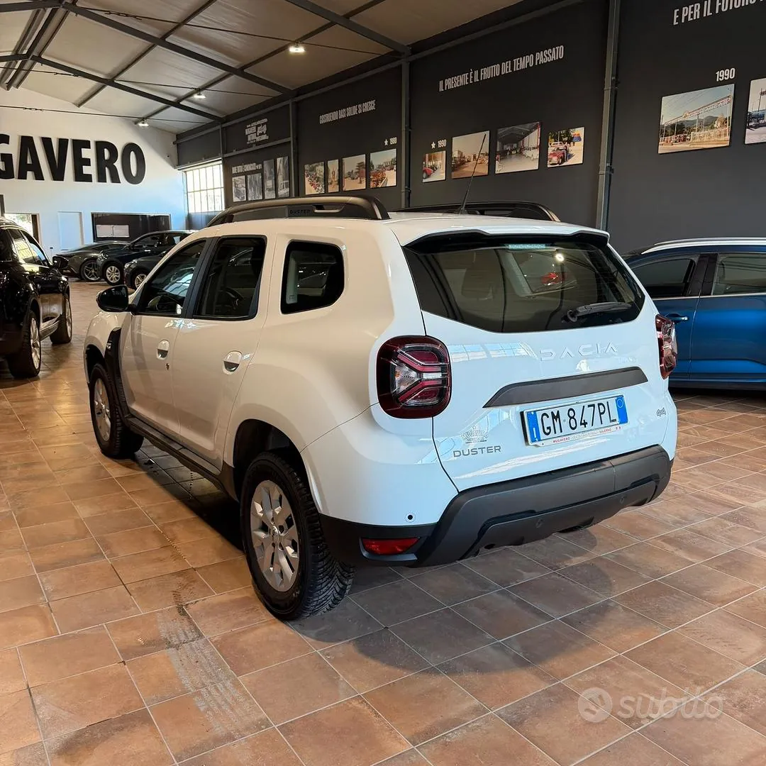 Dacia Duster 2023 photo 4