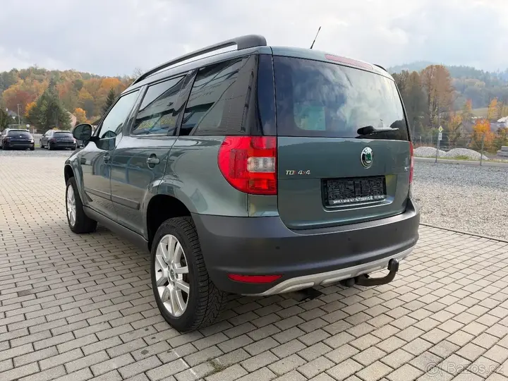 Skoda Yeti 2012 photo 2