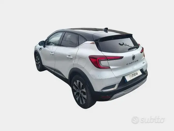 Renault Captur 2023 photo 2