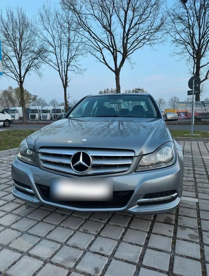 Mercedes-Benz C200 Cgi