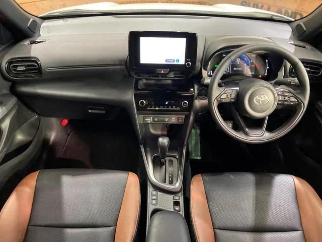 Toyota Yaris Cross Hybrid Z 2024 photo 2