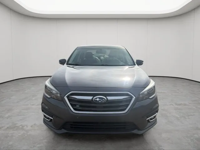 Subaru Legacy 2019 photo 2
