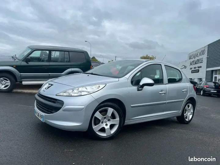 Peugeot 207