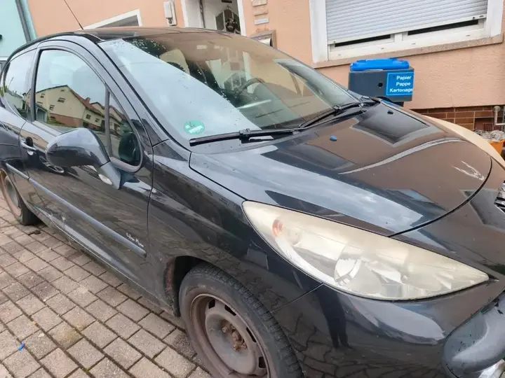 Peugeot 207
