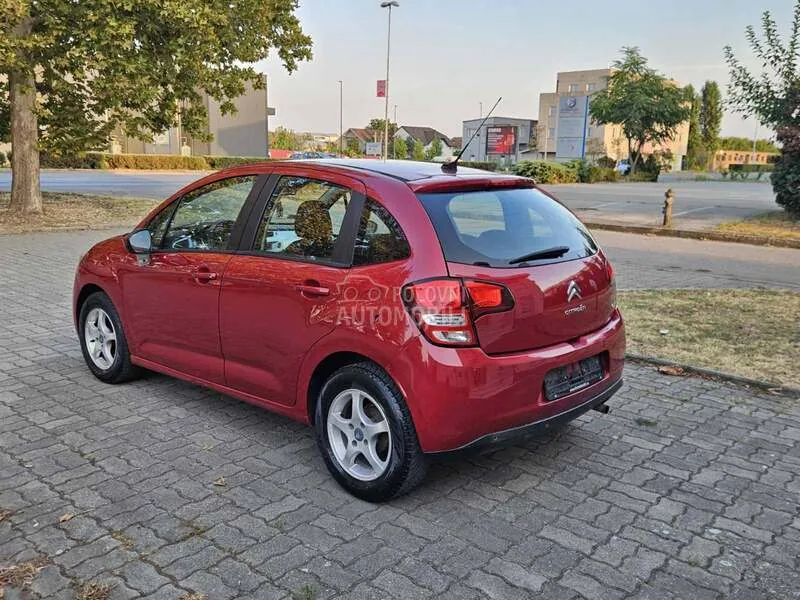 Citroen C3 2010 photo 3