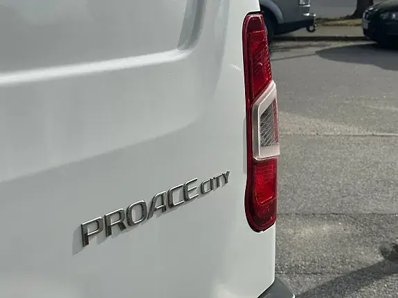 Toyota Proace City 2023 photo 4