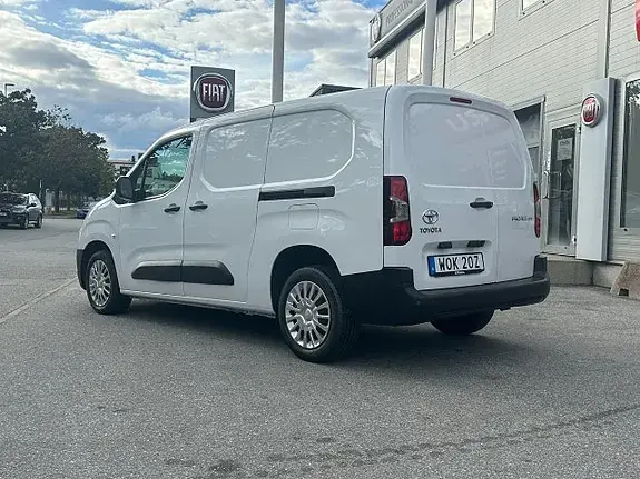 Toyota Proace City 2023 photo 3