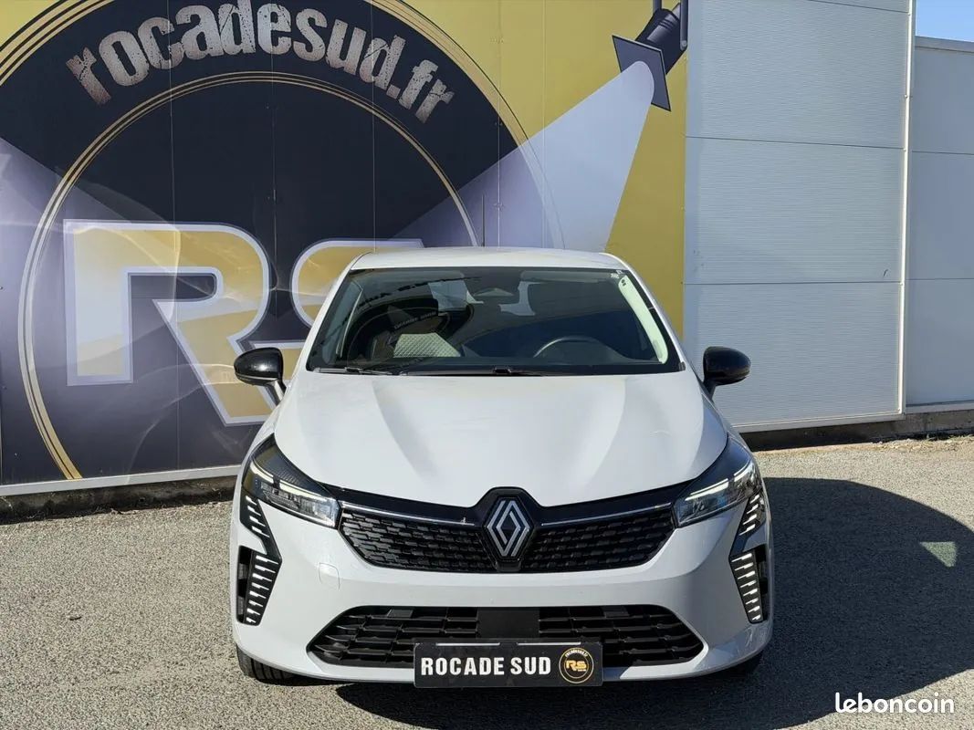 Renault Clio 2024 photo 3
