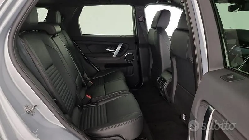 Land Rover Discovery Sport 2022 photo 5