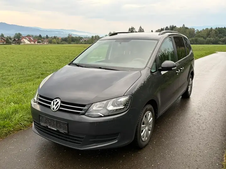 Volkswagen Sharan 2011 photo 3