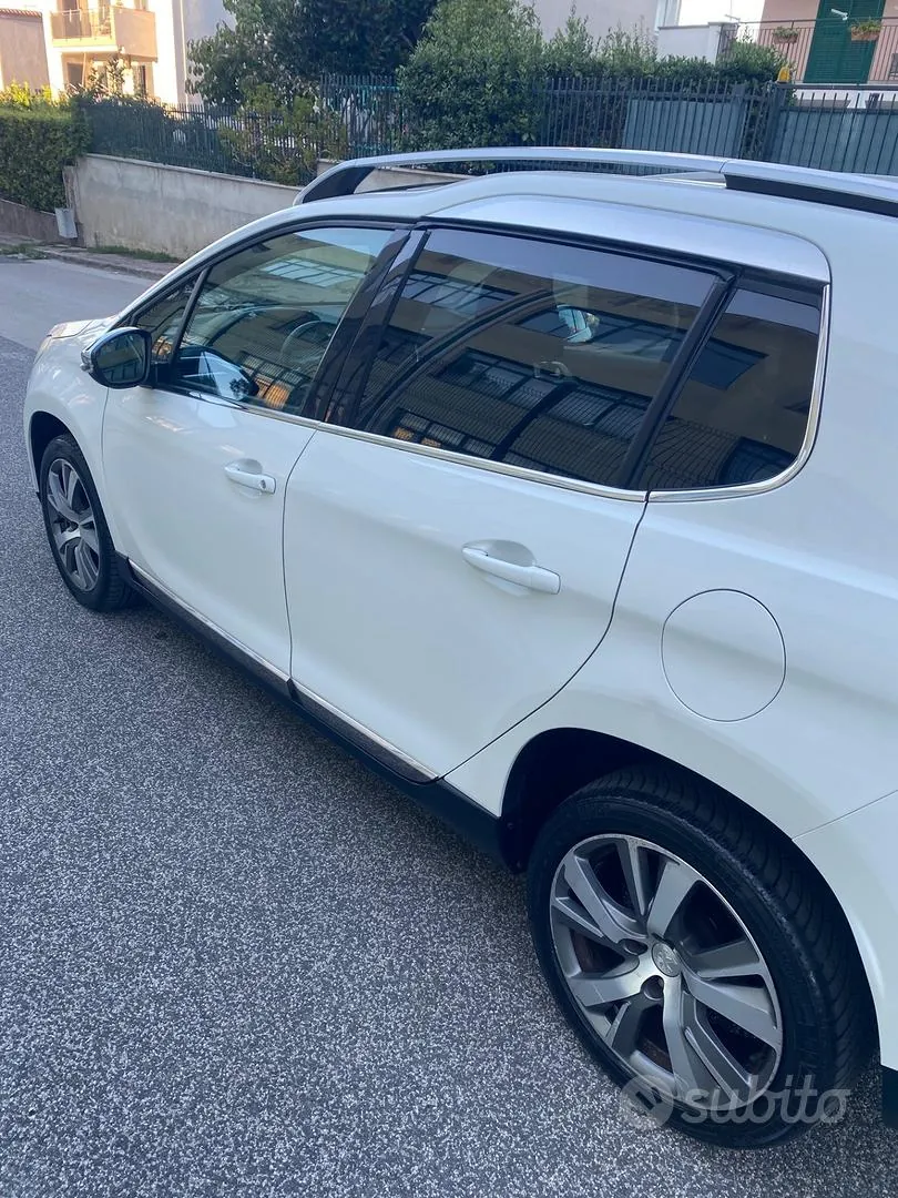 Peugeot 2008 2014 photo 4