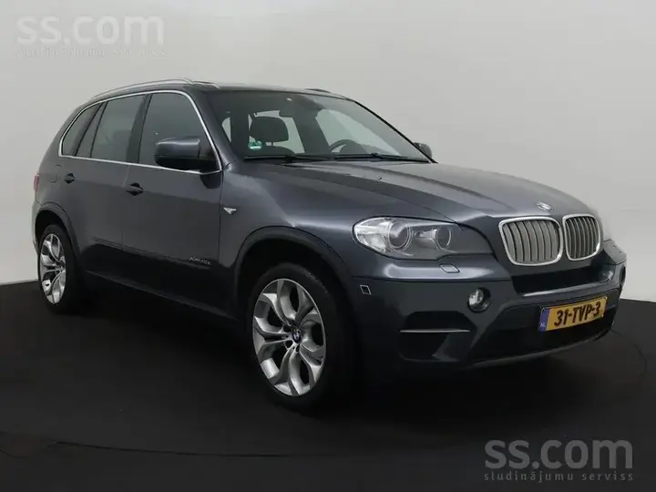 BMW X5 2012 photo 2