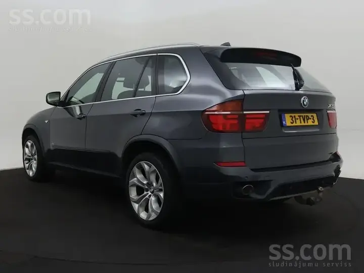 BMW X5 2012 photo 4