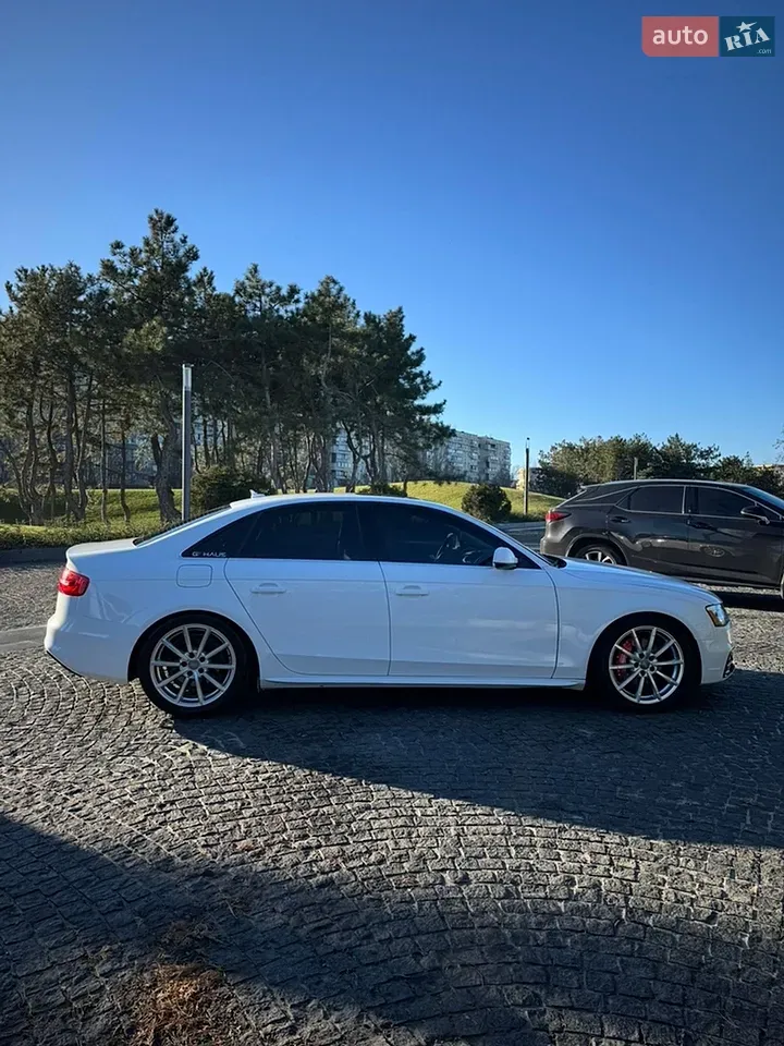 Audi A4 2015 photo 5