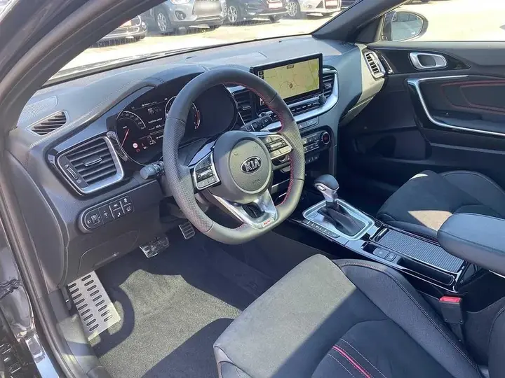 Kia Proceed