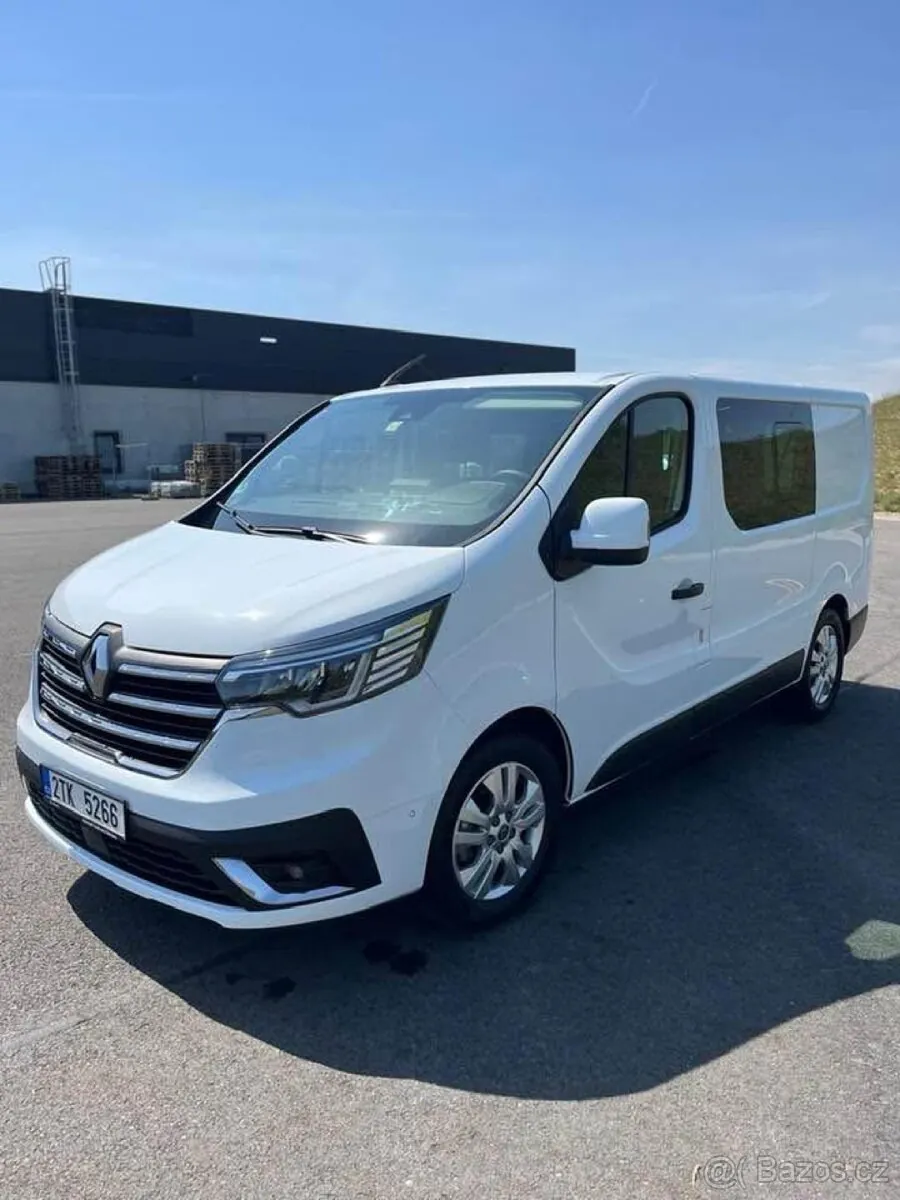 Renault Trafic 2023 photo 3
