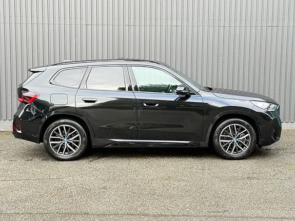 BMW Ix1 2024 photo 5