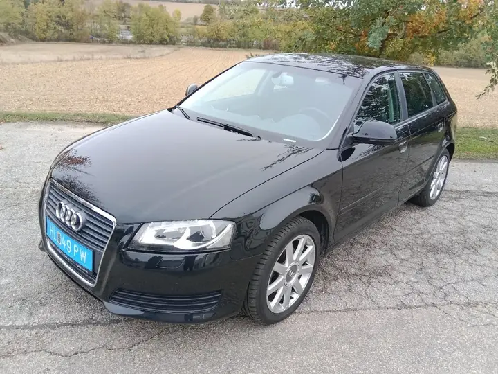 Audi A3 2009 photo 2