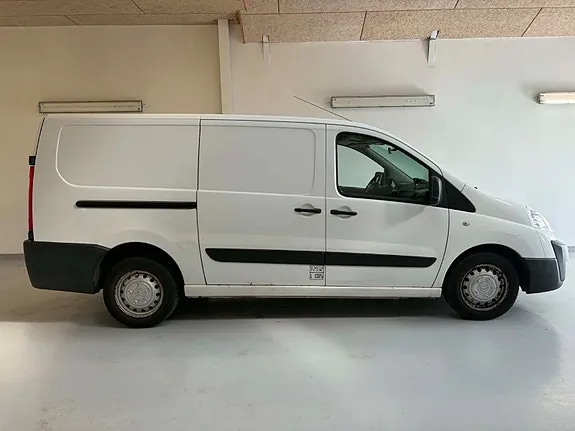 Citroen Jumpy 2015 photo 2