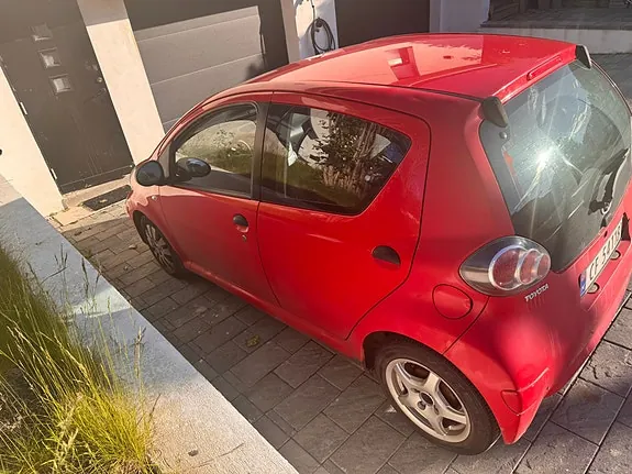 Toyota Aygo 2010 photo 3