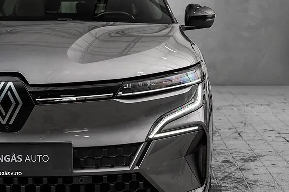 Renault Megane E-Tech 2022 photo 4