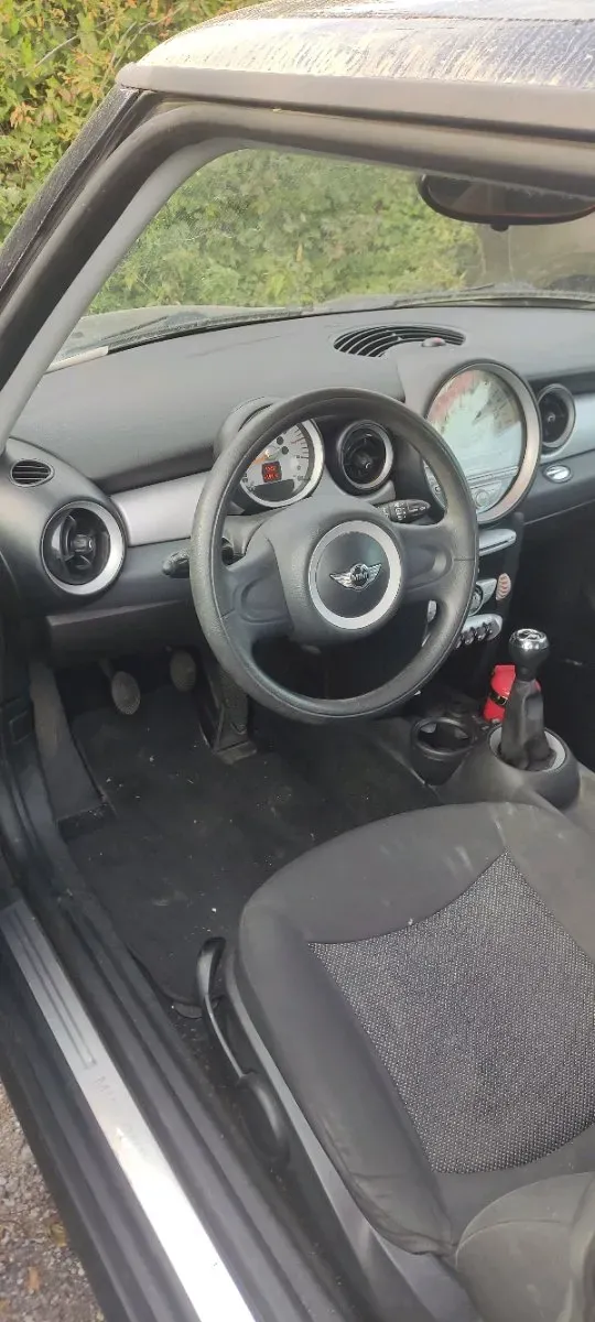 Mini Cooper 2009 photo 2