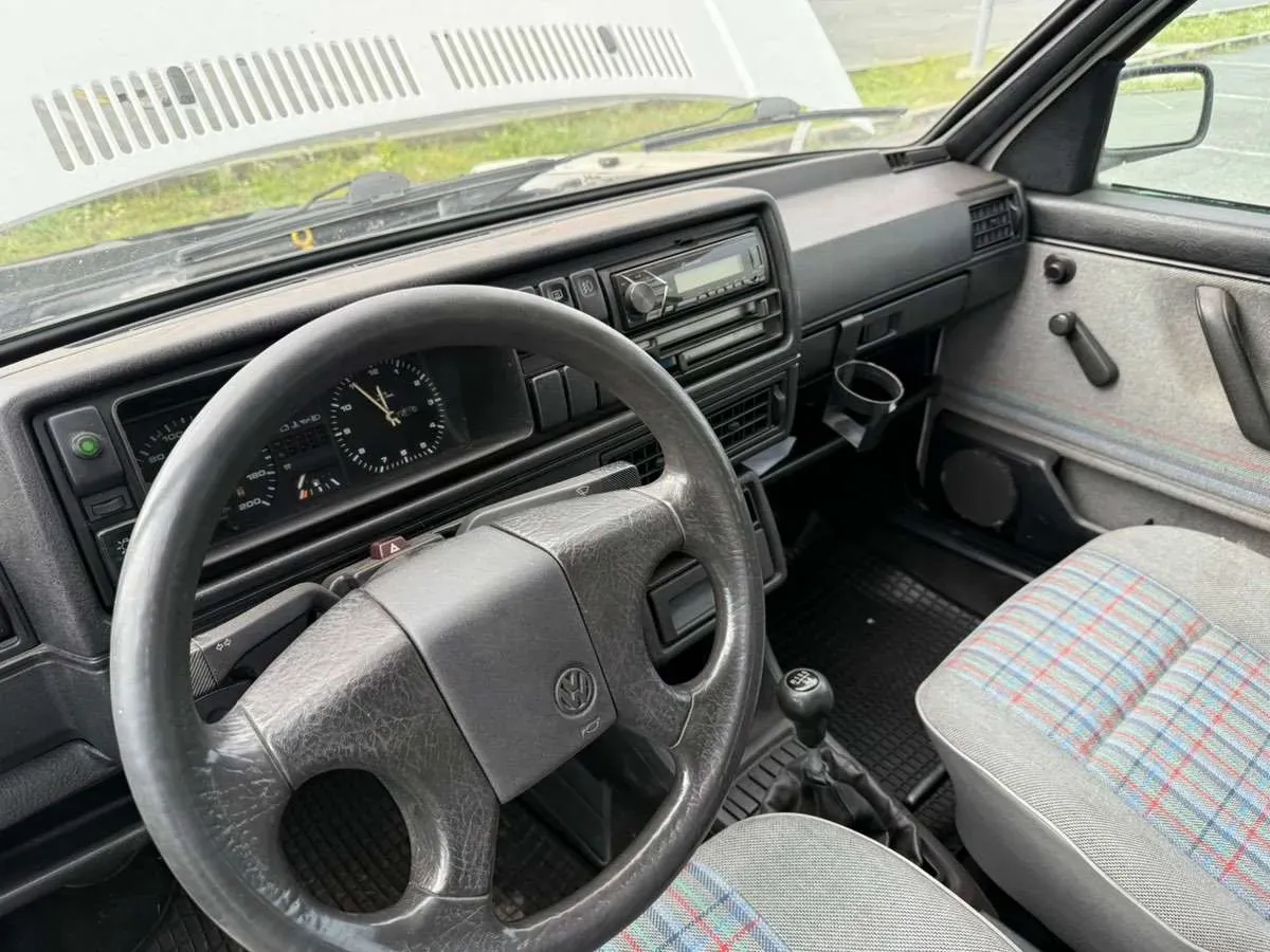 Volkswagen Golf 1992 photo 2
