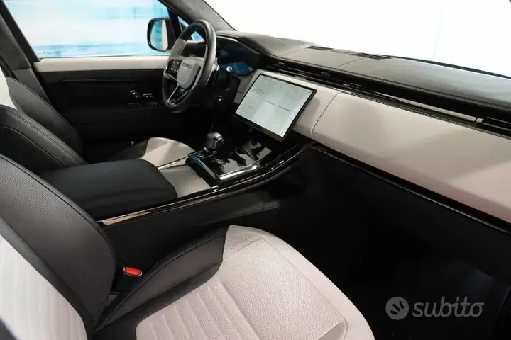 Land Rover Range Rover Sport 2025 photo 3