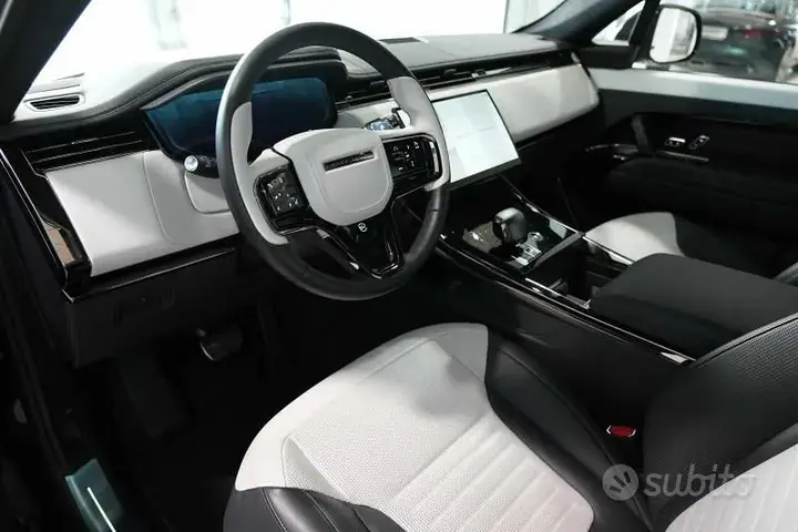 Land Rover Range Rover Sport 2025 photo 4