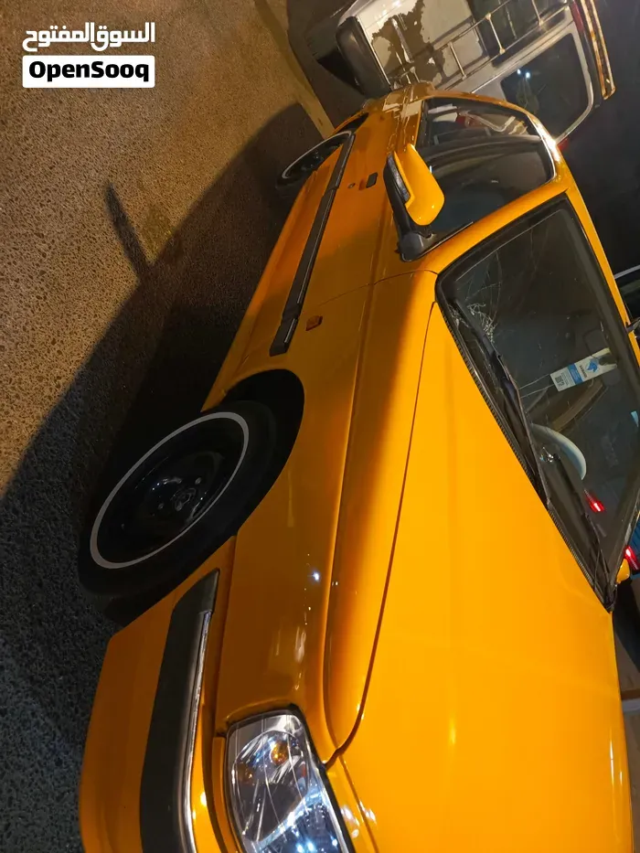 Peugeot 208 2018 photo 2