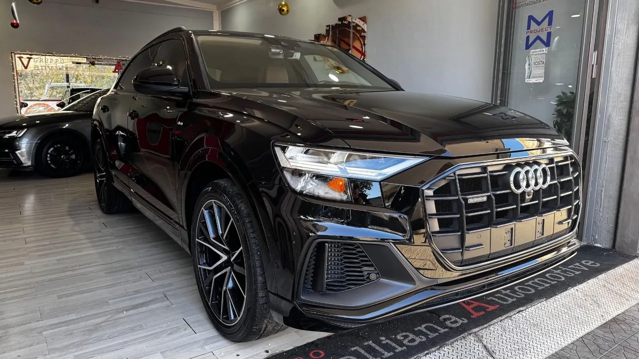 Audi Q8 2020 photo 2