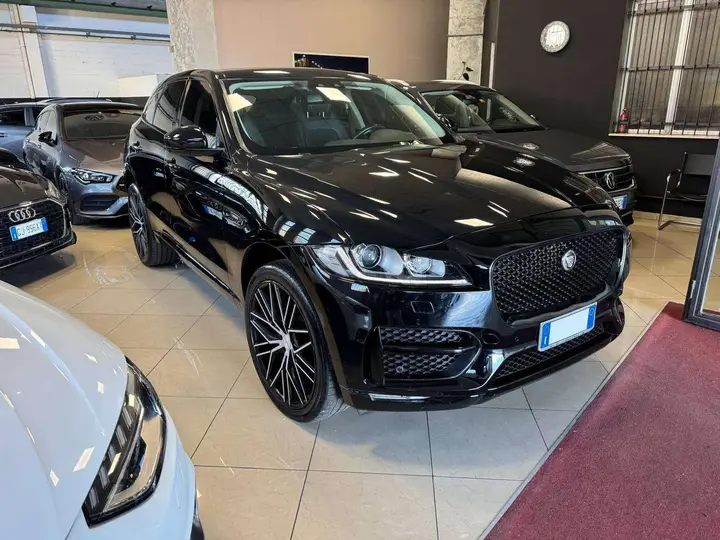 Jaguar F-Pace 2017 photo 3