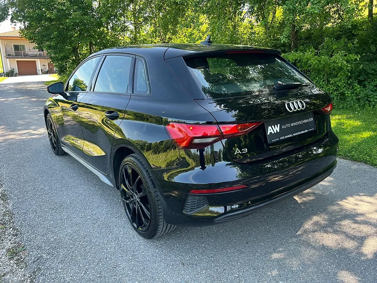 Audi A3 2023 photo 3